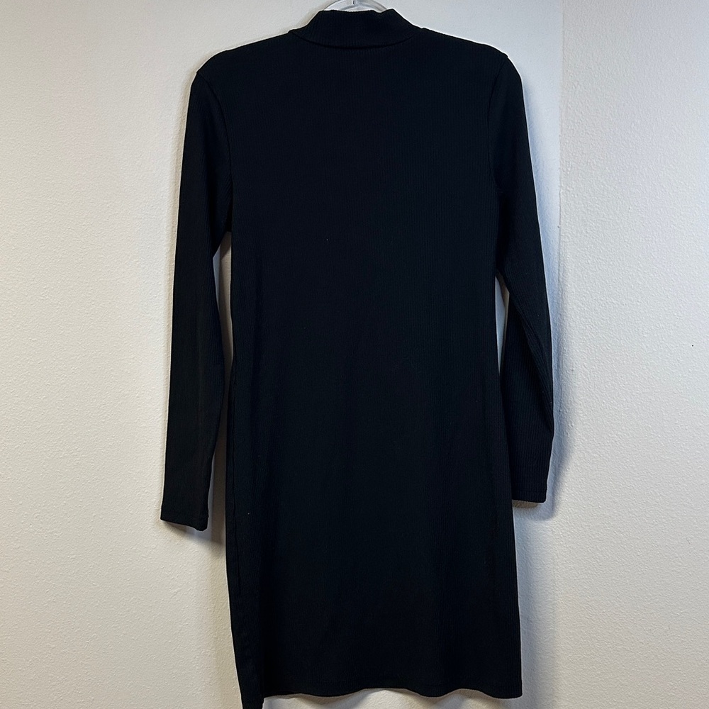 Nike Black Long Sleeve Mock Neck Mini Dress White Embroidered Swoosh Logo Size M - Picture 5 of 6
